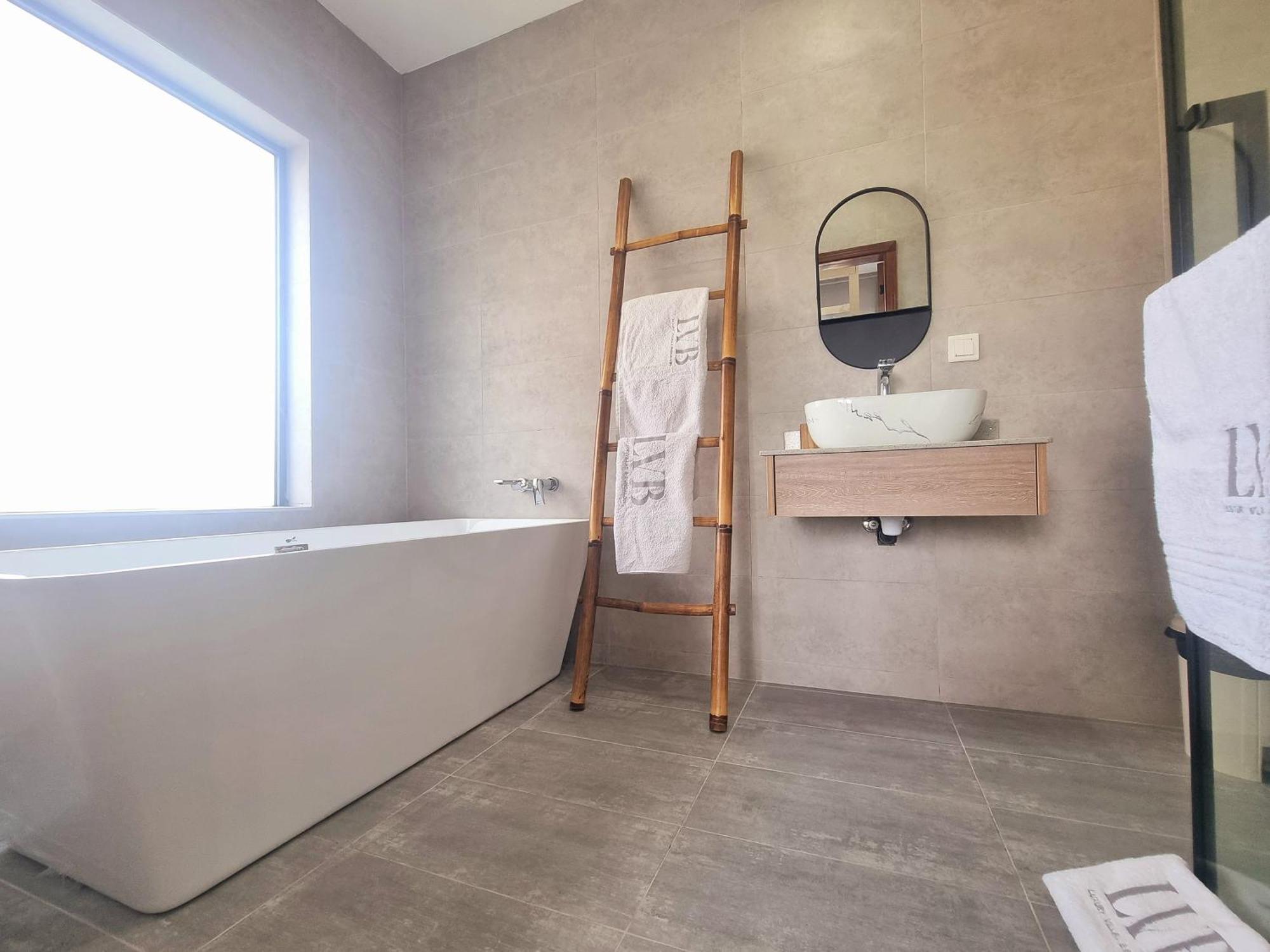 Serenity I - 4 Bedroom Villa *